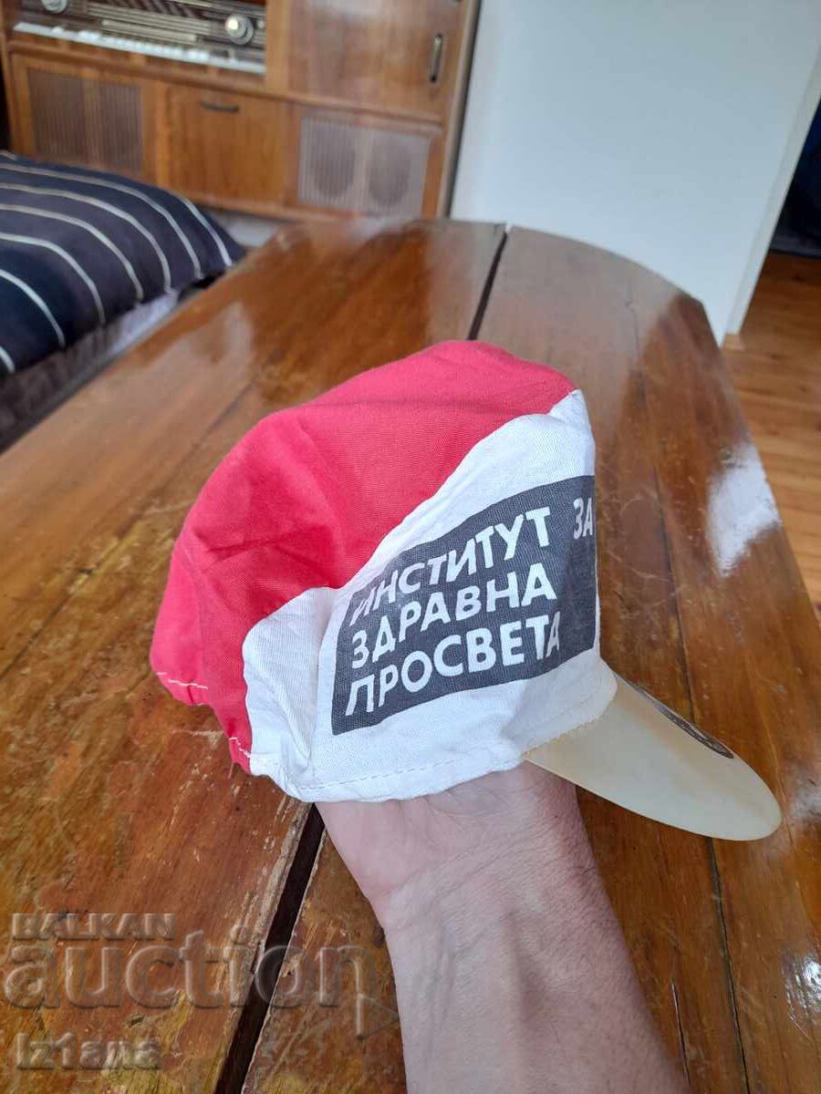 Auction  Old hat I don't smoke