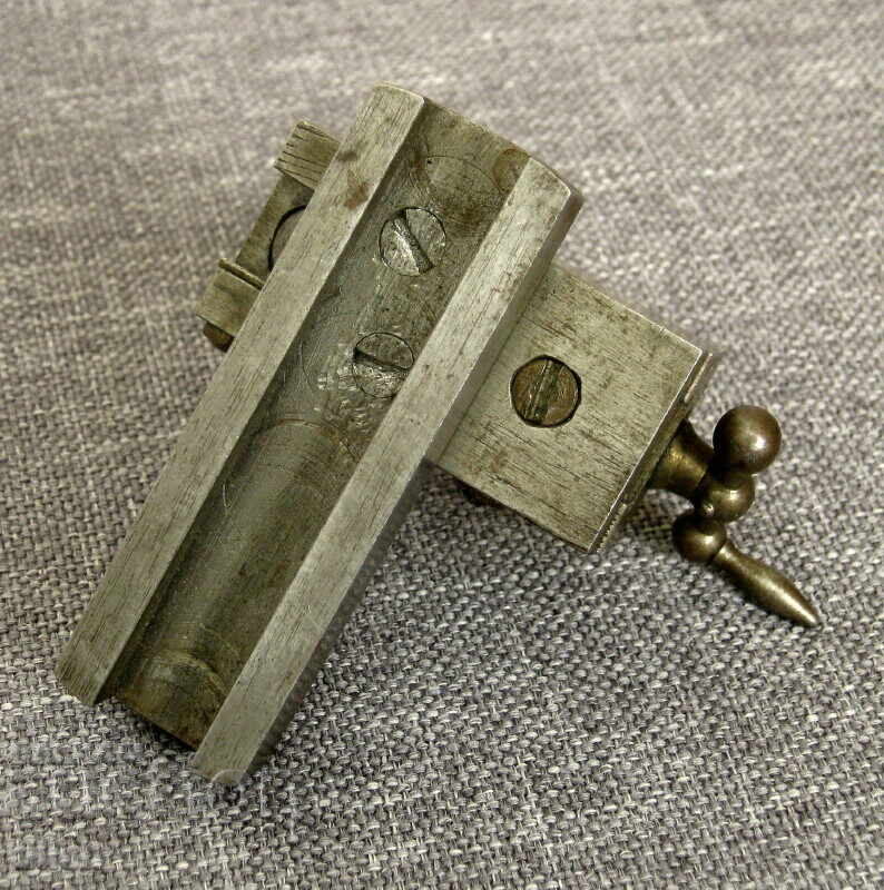 Licitație Șa spate mobilă pentru strung de ceasornicar Licitație Șa spate mobilă pentru strung de ceasornicar