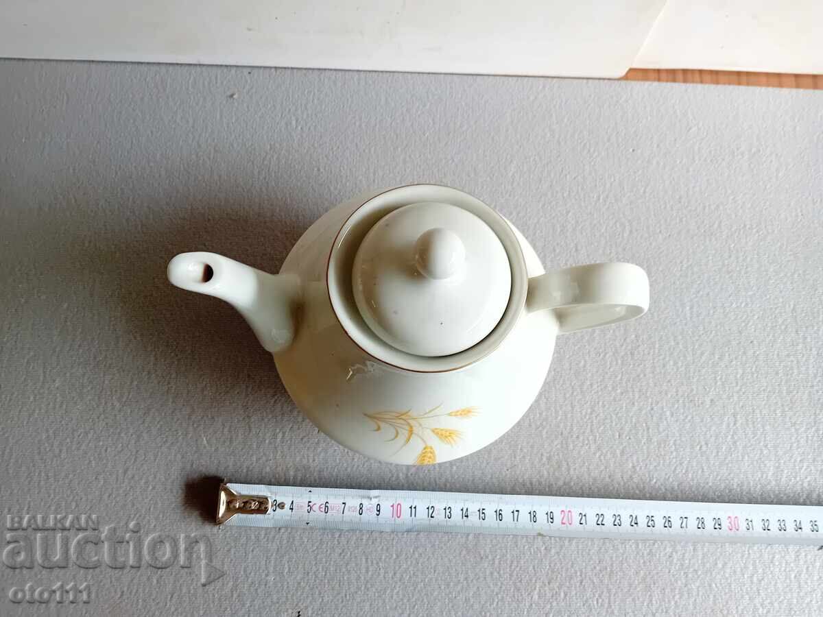 CANĂ DIN PORȚELAN VECHE cu preț 10.00 BGN | € 5.11