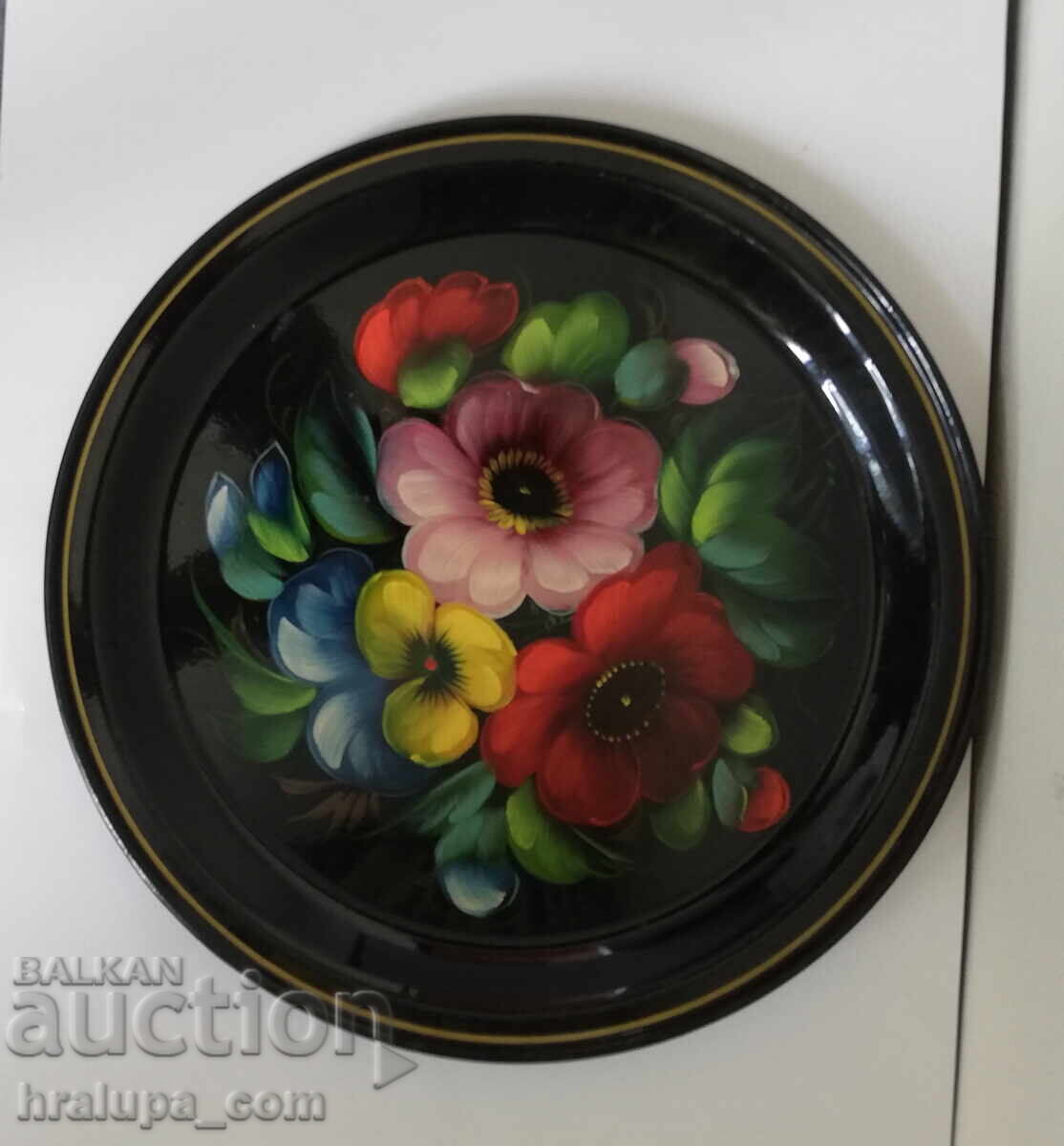 Auction Metal painted plate Auction Metal painted plate