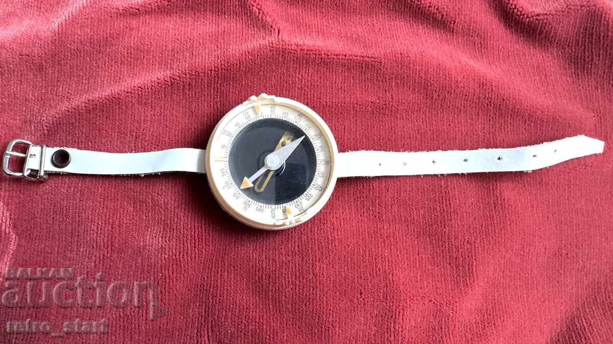 Busolă rusească, nou-nouță! cu preț 18.00 BGN | € 9.20