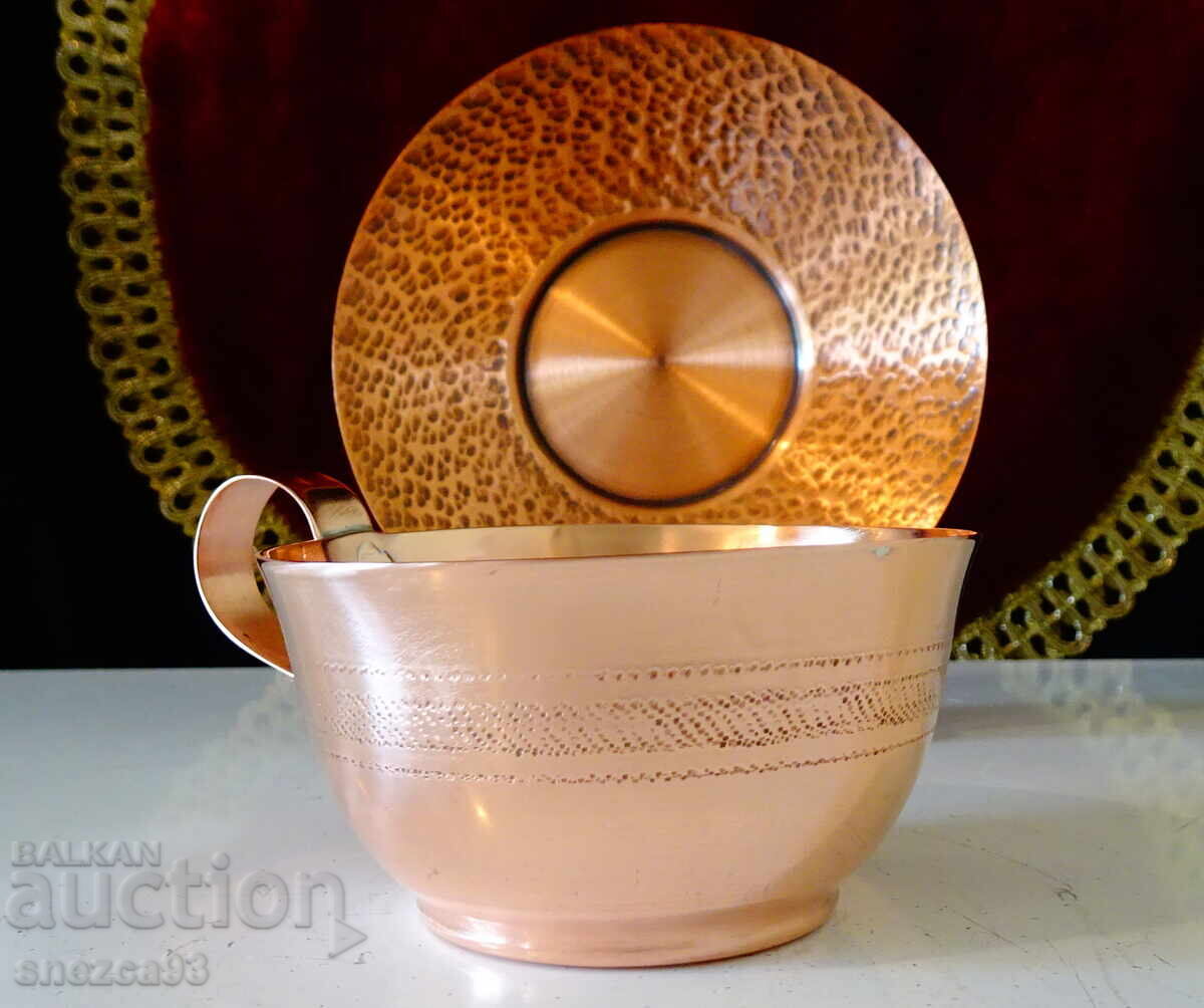 Delivery of Copper cup with saucer, pure red copper Delivery of Copper cup with saucer, pure red copper