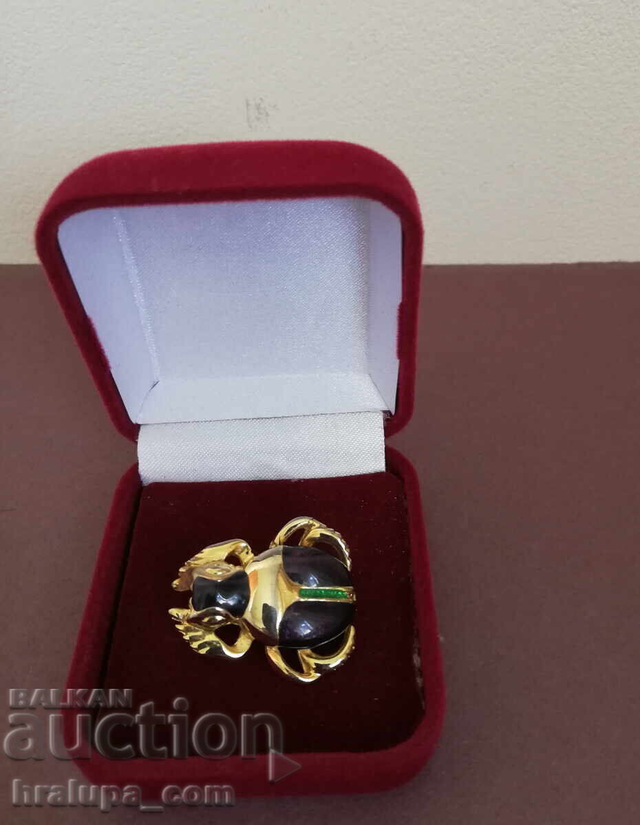 Αρχαία καρφίτσα σκαθάρι