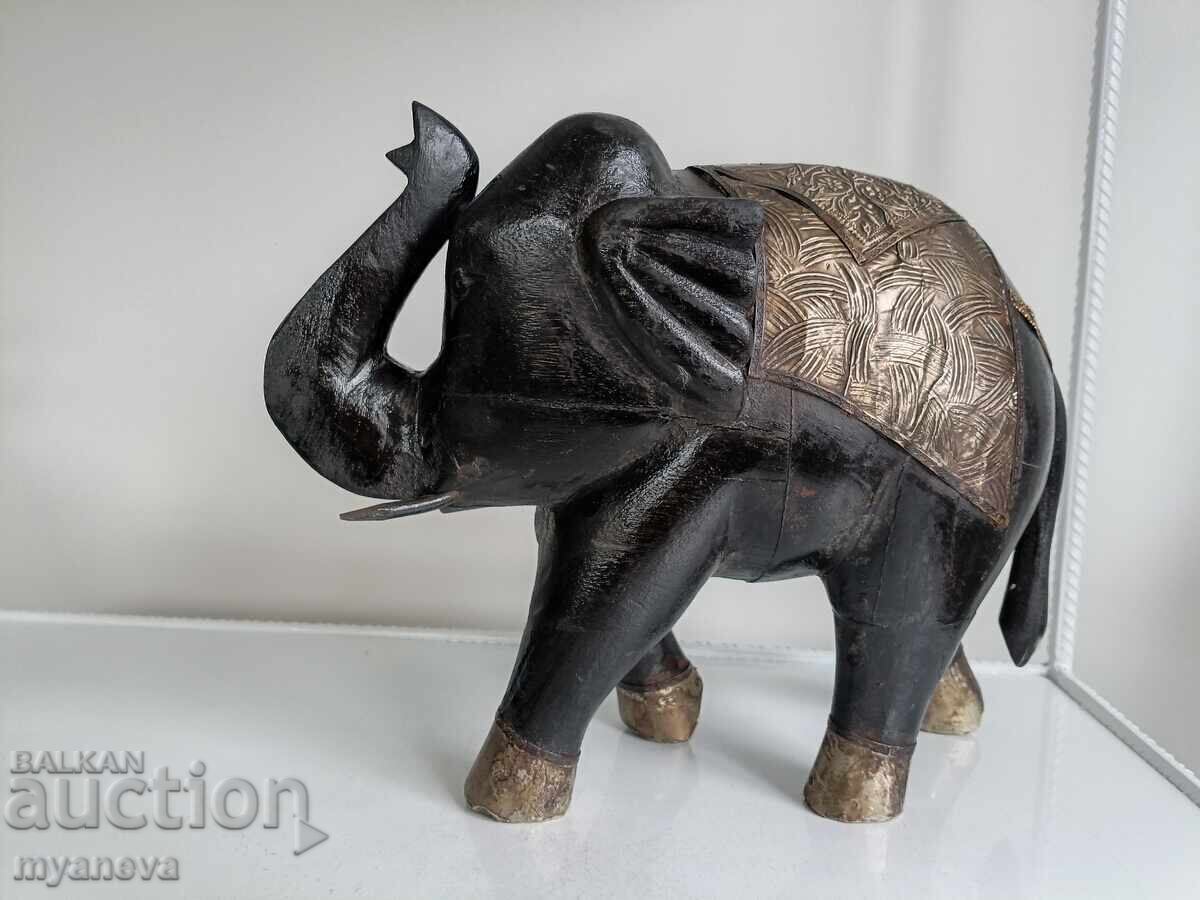 Elefant, simbol al forței, norocului și longevității - 5 Elefant, simbol al forței, norocului și longevității - 5