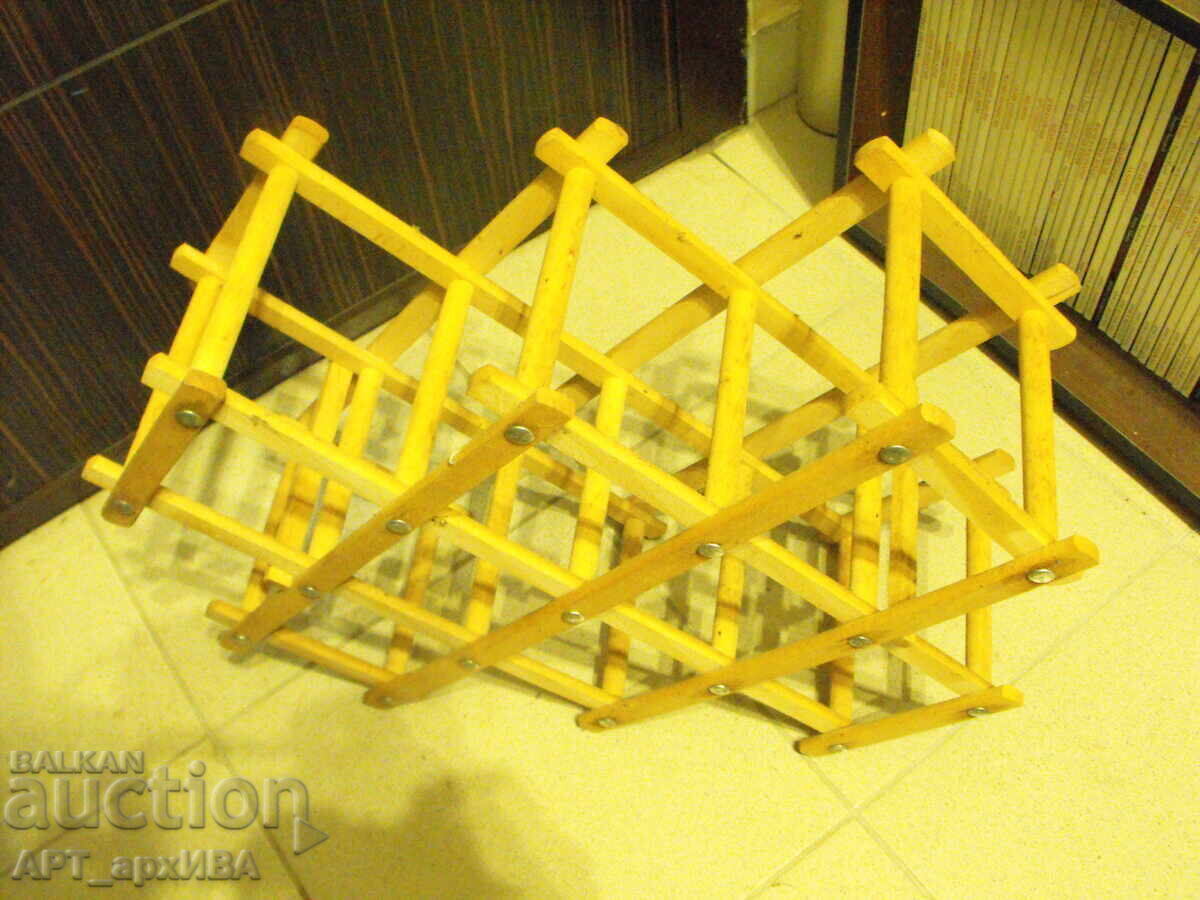 Auction  Folding rack - bottle holder