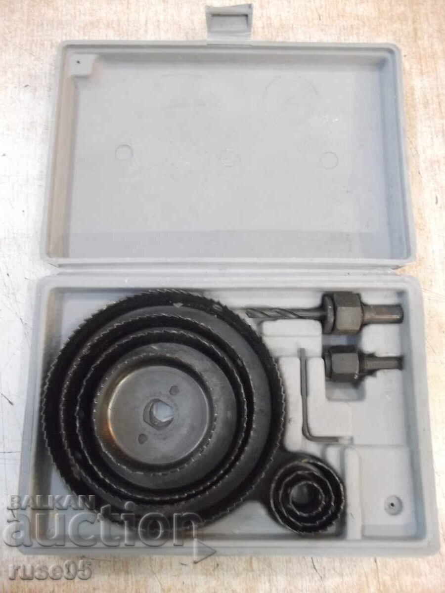 Discs / hole saws / saw blades set for wood