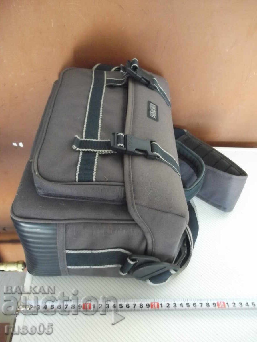 Licitație Geantă "ROW1" pentru camere și altele Licitație Geantă "ROW1" pentru camere și altele