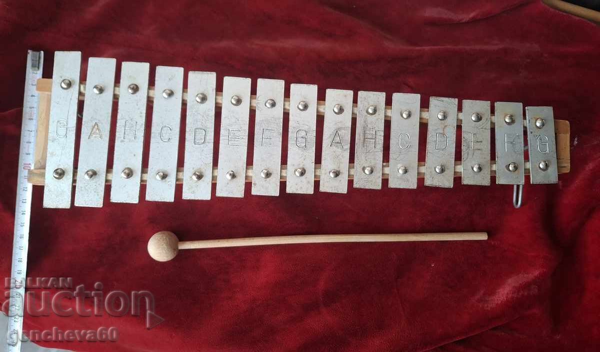 Livrarea Xilofon cu 15 note din metal și lemn