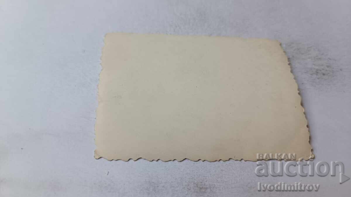 Φωτογραφία Στρατιώτη με κοντό παντελόνι με τιμή 1.85 BGN | € 0.95 Φωτογραφία Στρατιώτη με κοντό παντελόνι με τιμή 1.85 BGN | € 0.95