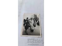 Φωτογραφία Σοφία Άνδρας και γυναίκα σε μια βόλτα