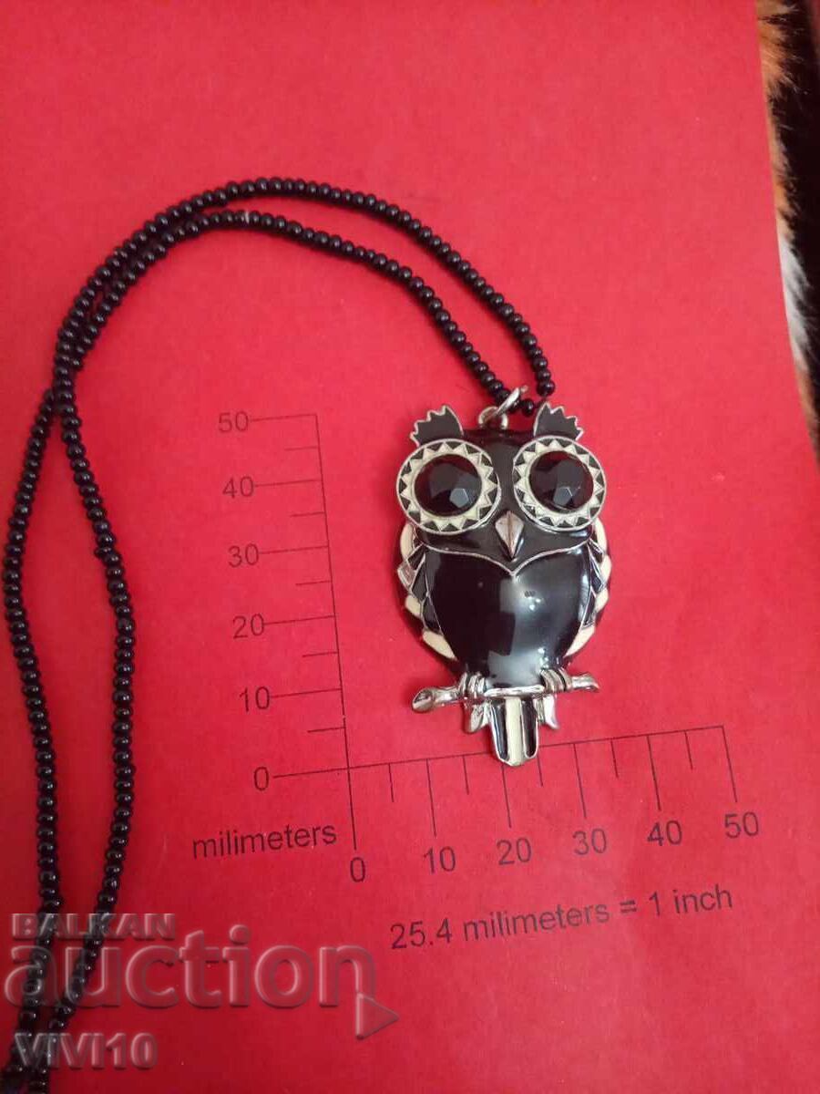 Αρχαίο κολιέ με σμάλτο