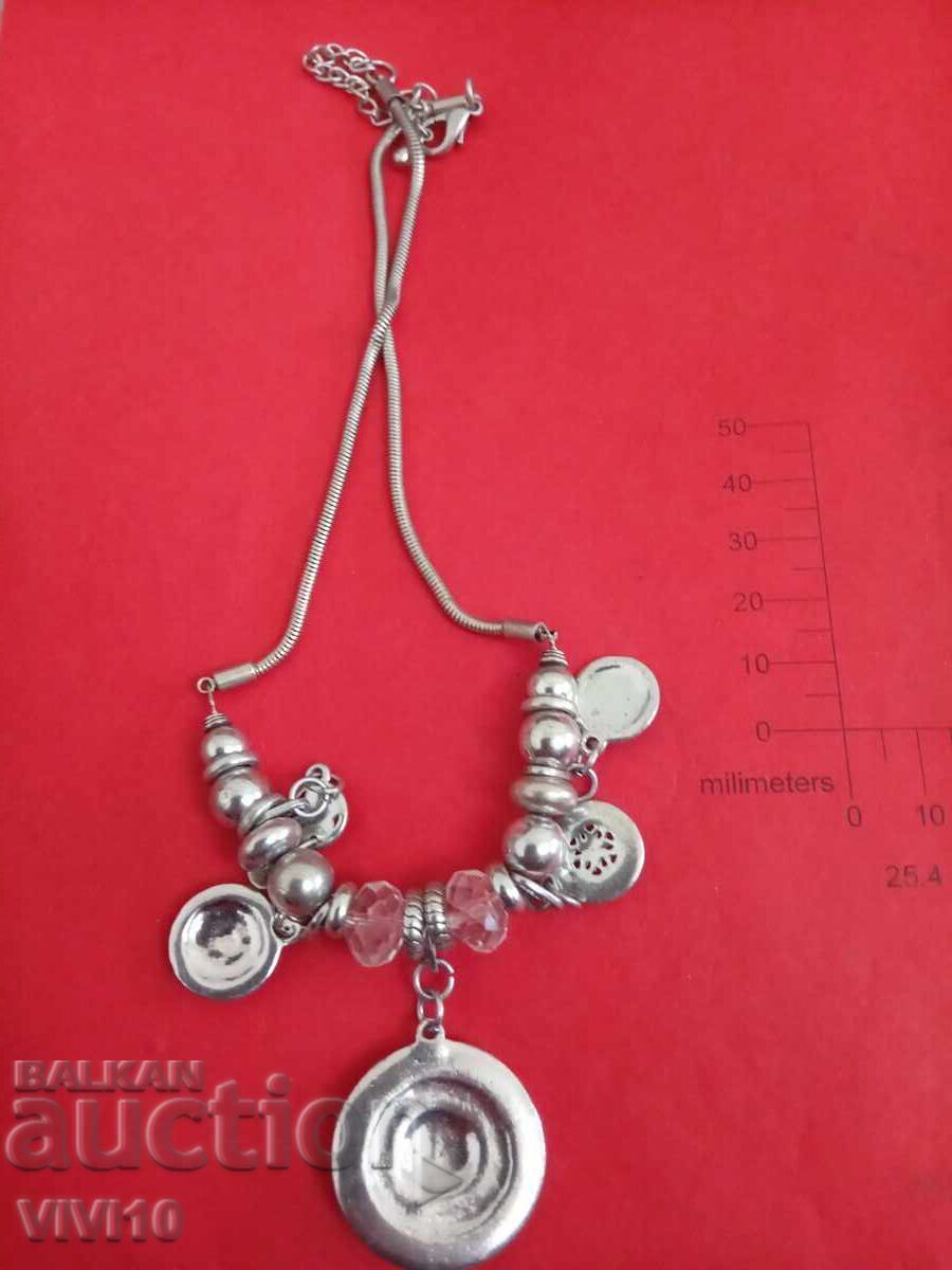 Antique enamel necklace with price 40.00 BGN | € 20.45 Antique enamel necklace with price 40.00 BGN | € 20.45