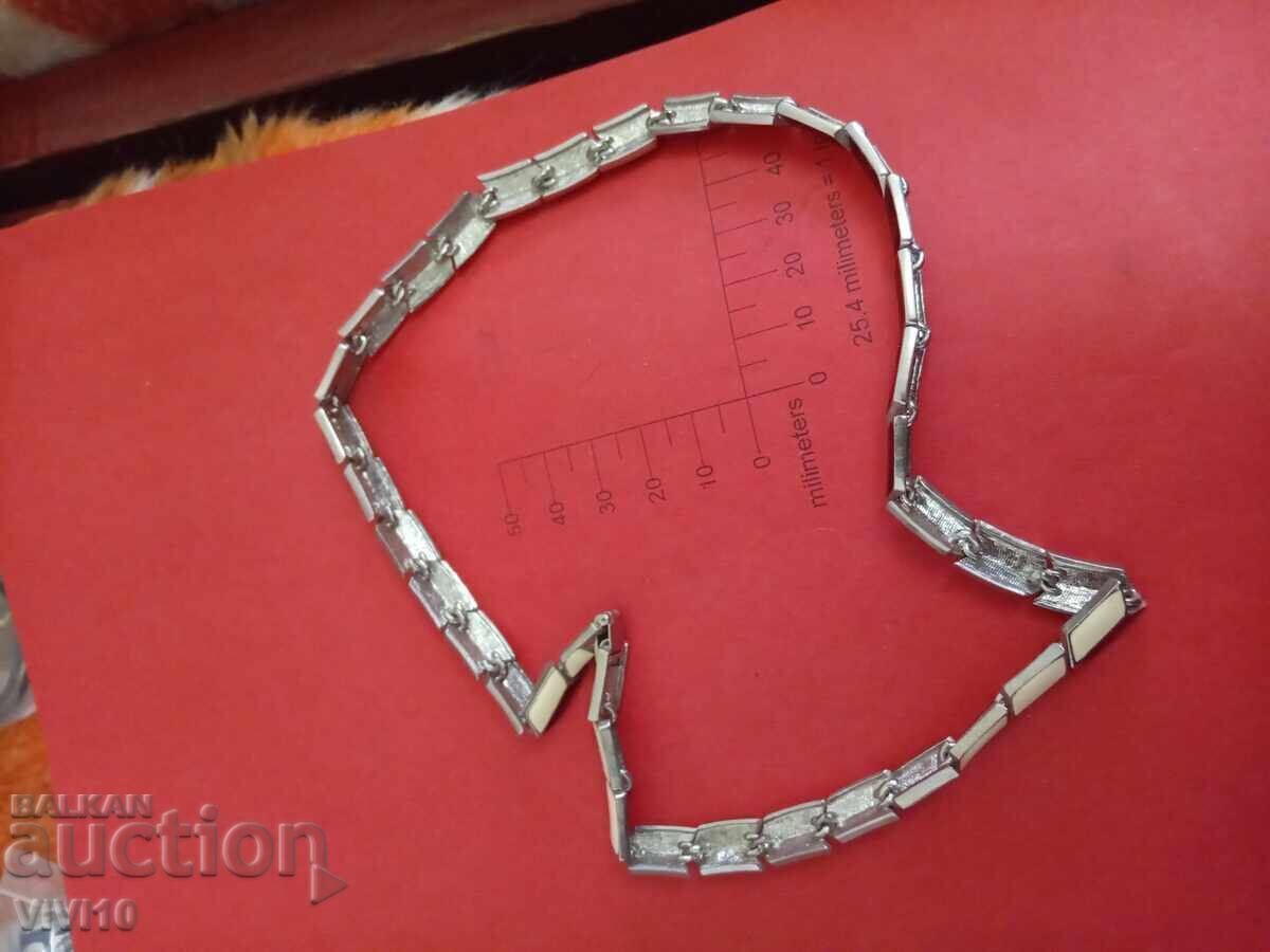 Antique enamel necklace with price 50.00 BGN | € 25.56 Antique enamel necklace with price 50.00 BGN | € 25.56