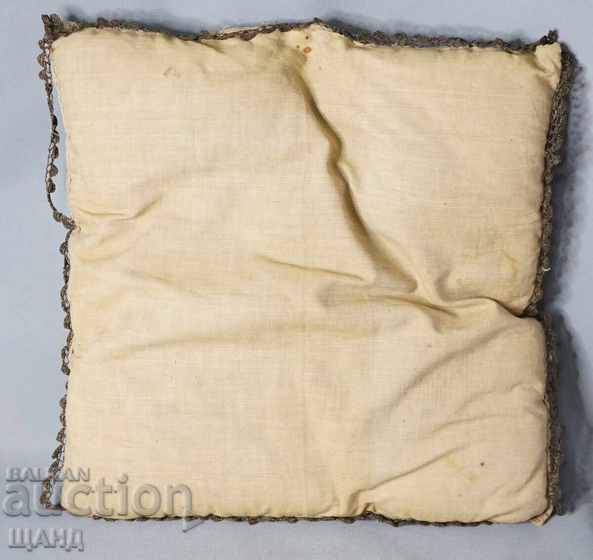 19th Century Ottoman Turkish Hand-Embroidered Pillow Gold Threads - 6