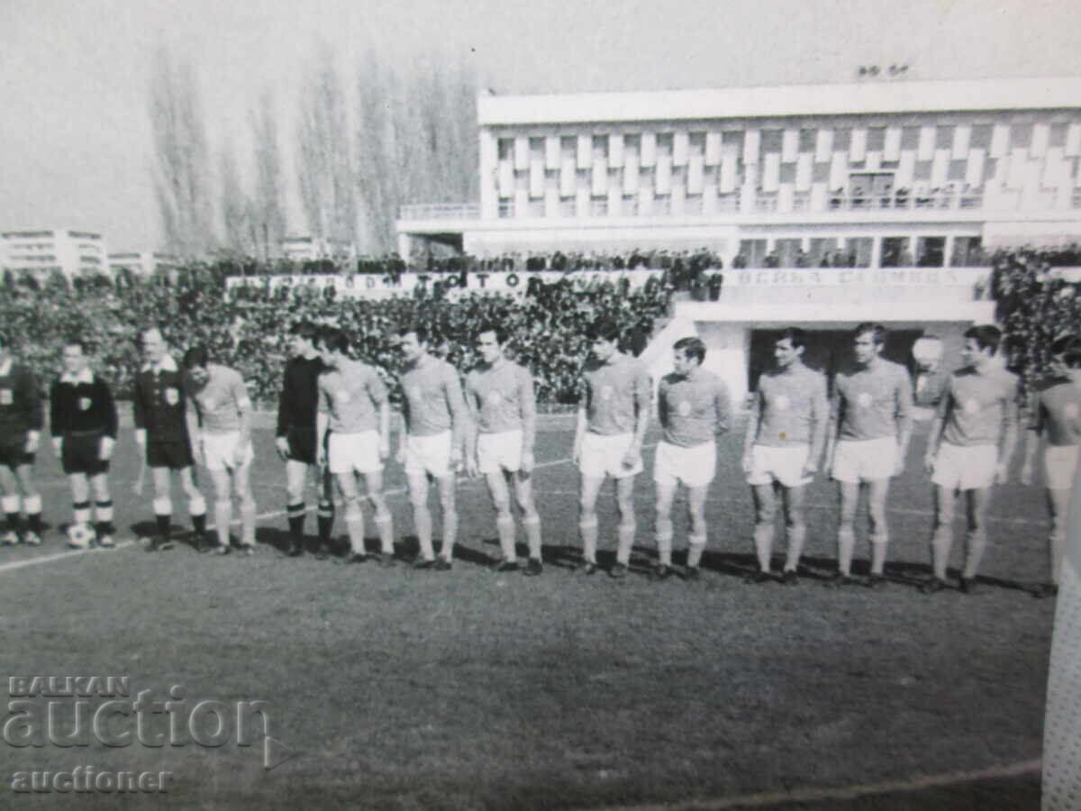 Аукцион ПОЛУФИНАЛ КУП. НА БЪЛГАРИЯ-ЦСКА СФ.-БЕРОЕ ФУТБОЛ Аукцион ПОЛУФИНАЛ КУП. НА БЪЛГАРИЯ-ЦСКА СФ.-БЕРОЕ ФУТБОЛ