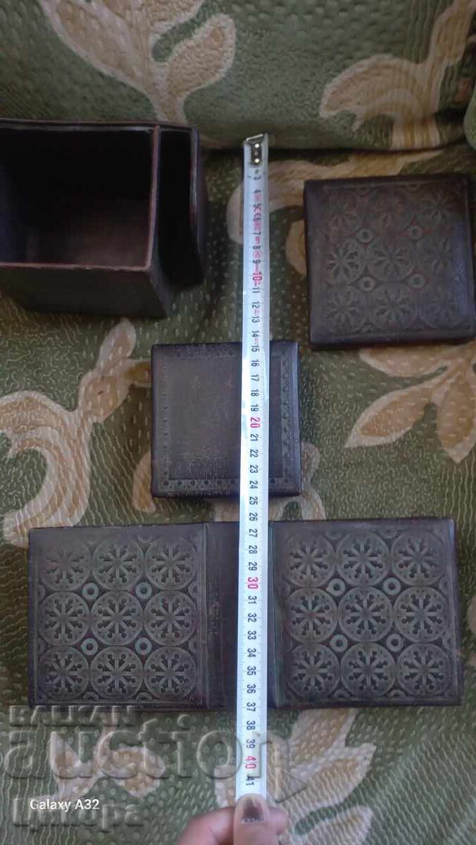 Βασιλικά Δερμάτινα Είδη για Γραφείο με τιμή 250.00 BGN | € 127.82 Βασιλικά Δερμάτινα Είδη για Γραφείο με τιμή 250.00 BGN | € 127.82