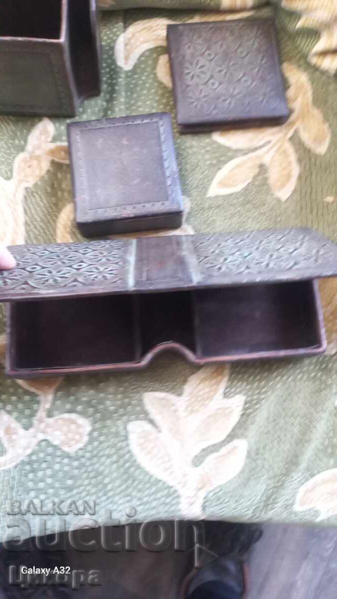 Δημοπρασία Βασιλικά Δερμάτινα Είδη για Γραφείο Δημοπρασία Βασιλικά Δερμάτινα Είδη για Γραφείο