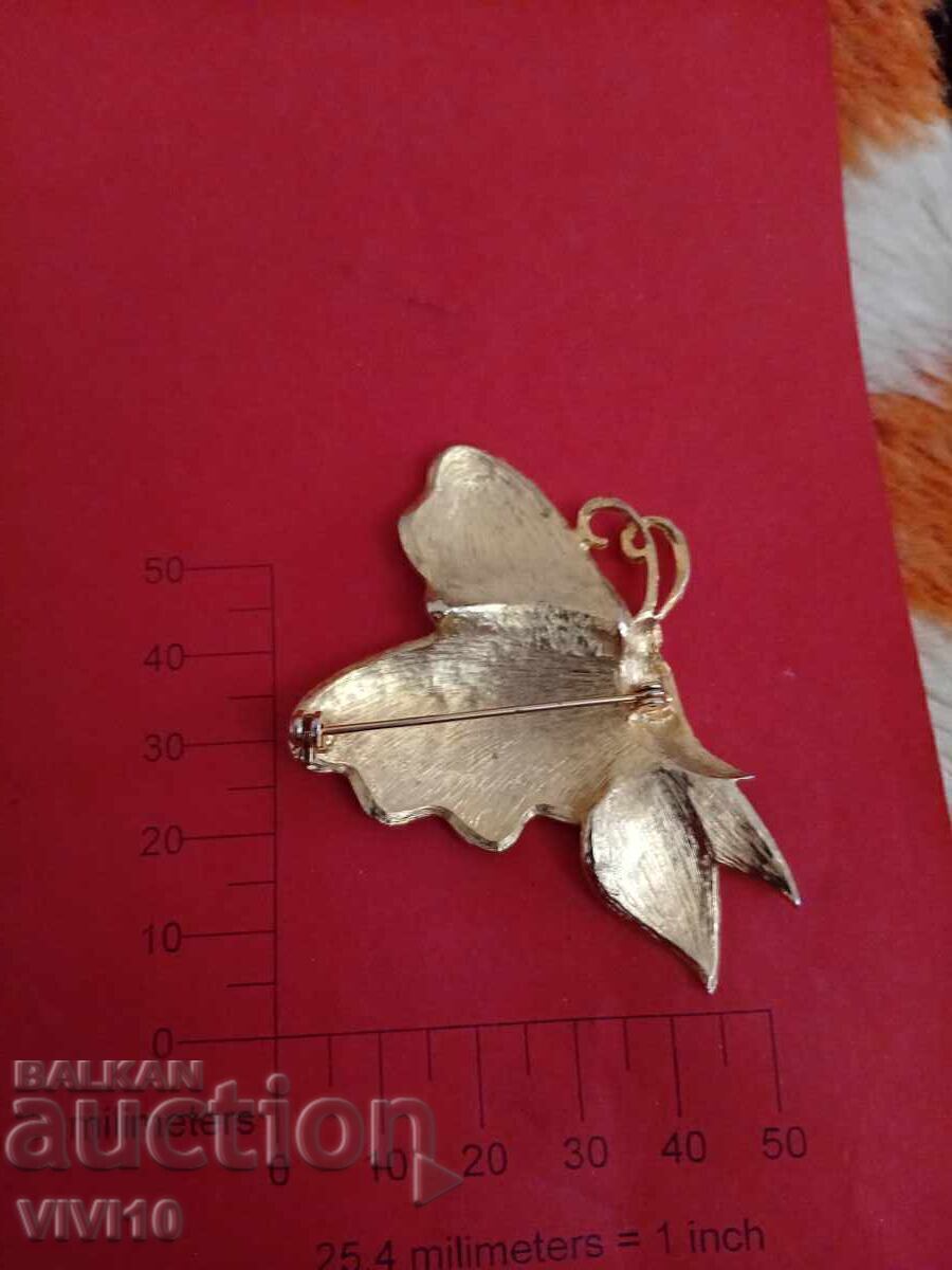 Broscă veche email, fluture cu preț € 20.00 | 39.12 BGN Broscă veche email, fluture cu preț € 20.00 | 39.12 BGN