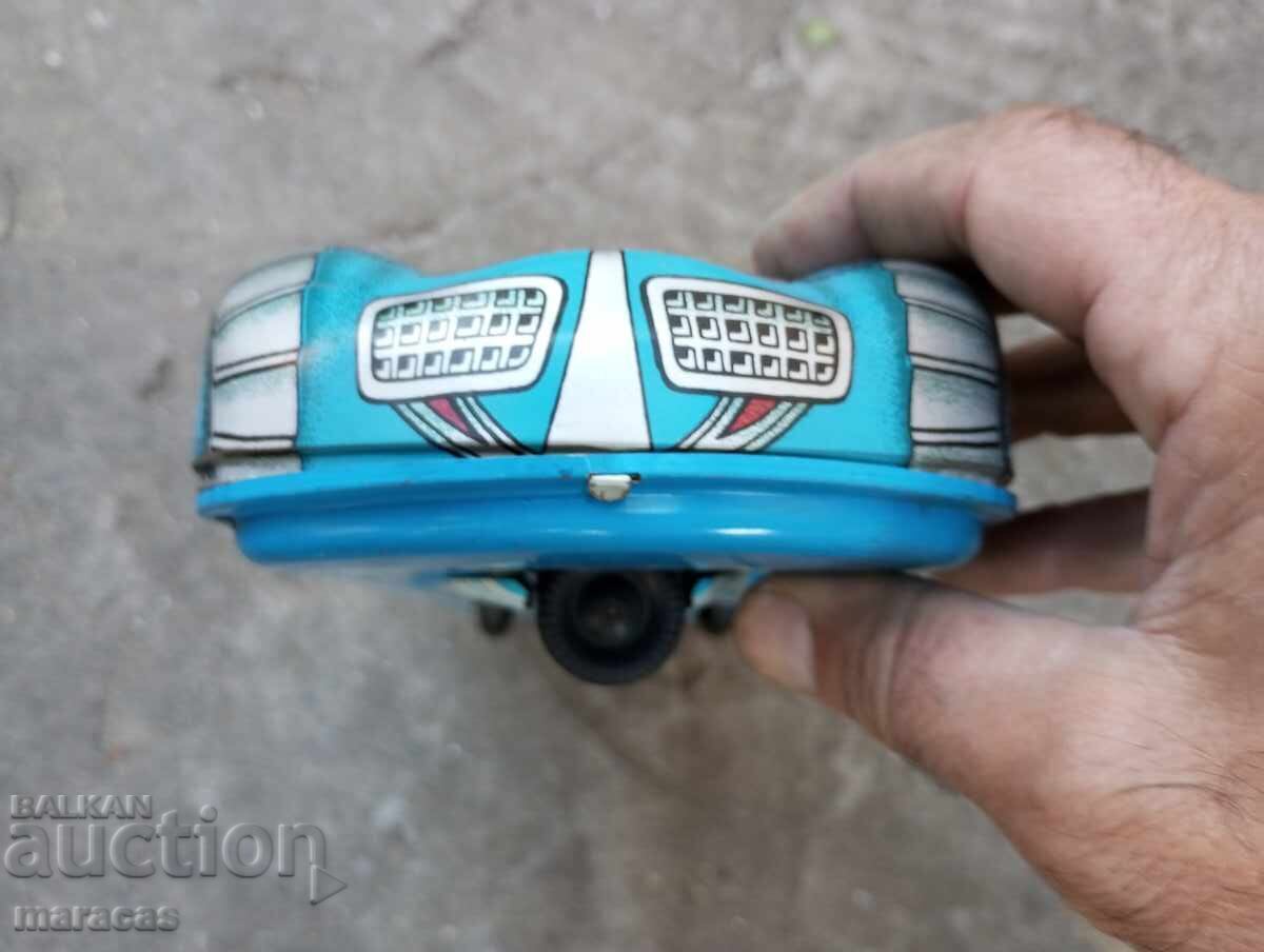 Delivery of An old children's toy Delivery of An old children's toy