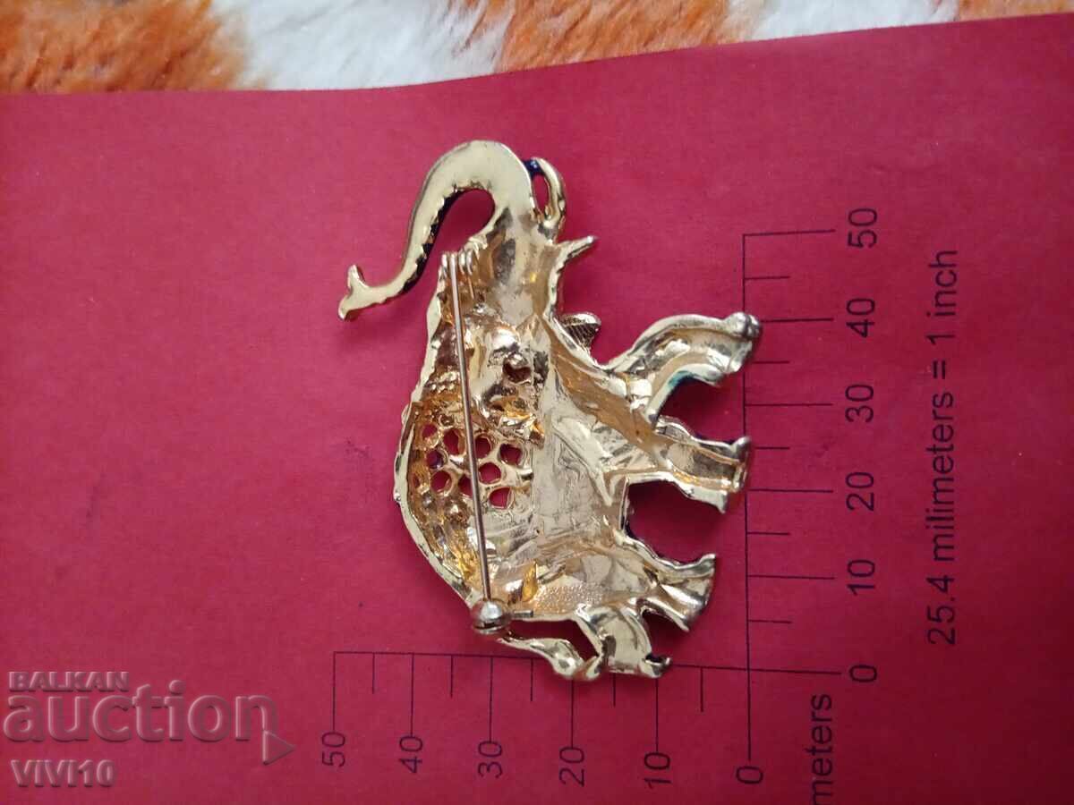 Αρχαία καρφίτσα σμάλτου με πέτρες με τιμή 30.00 BGN | € 15.34