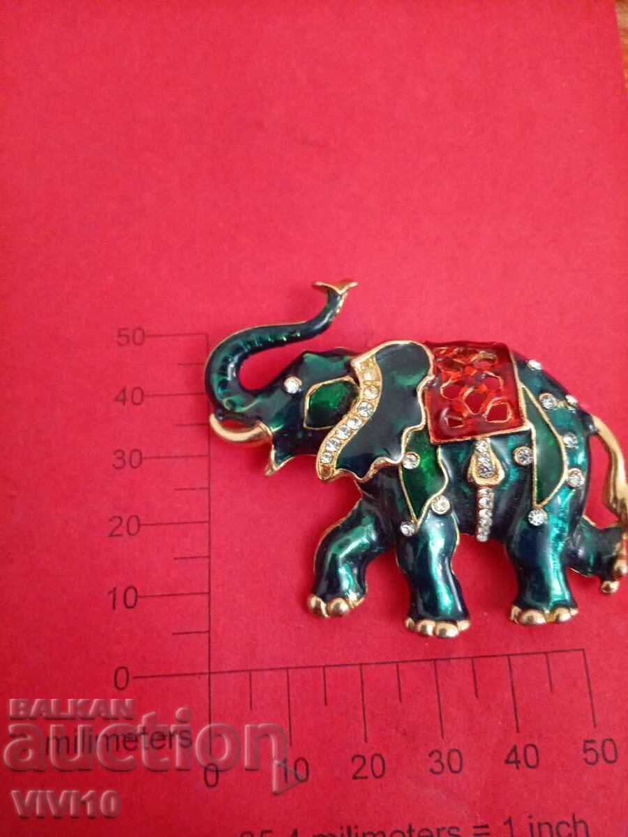 Старинна брошка емаил с камъни