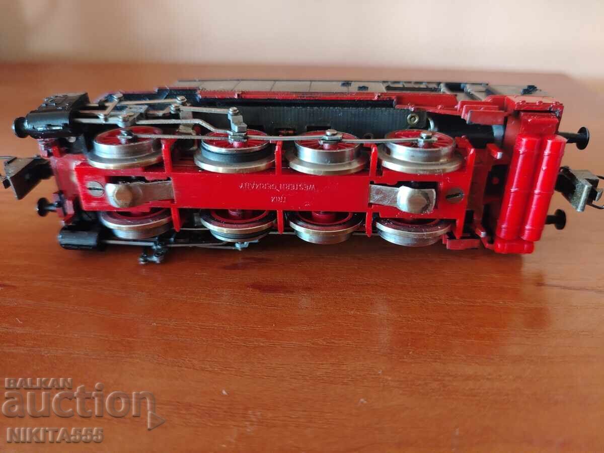 Steam locomotive Trix International (DC) HO BR 92 692 - 6 Steam locomotive Trix International (DC) HO BR 92 692 - 6