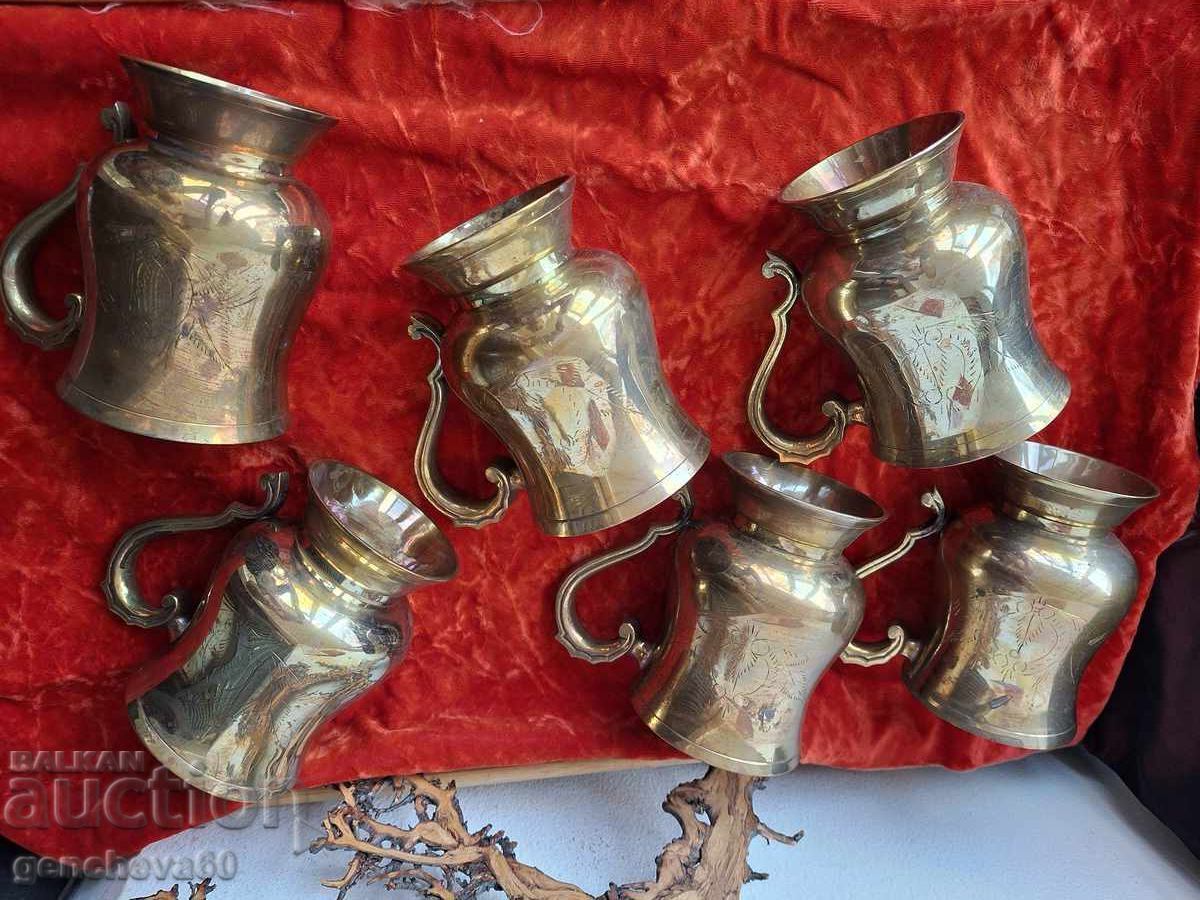 ΣΕΡΒΙΣ Χαραγμένα Χάλκινα Αριστοκρατικά Κύπελλα 2kg.700gr με τιμή 240.00 BGN | € 122.71