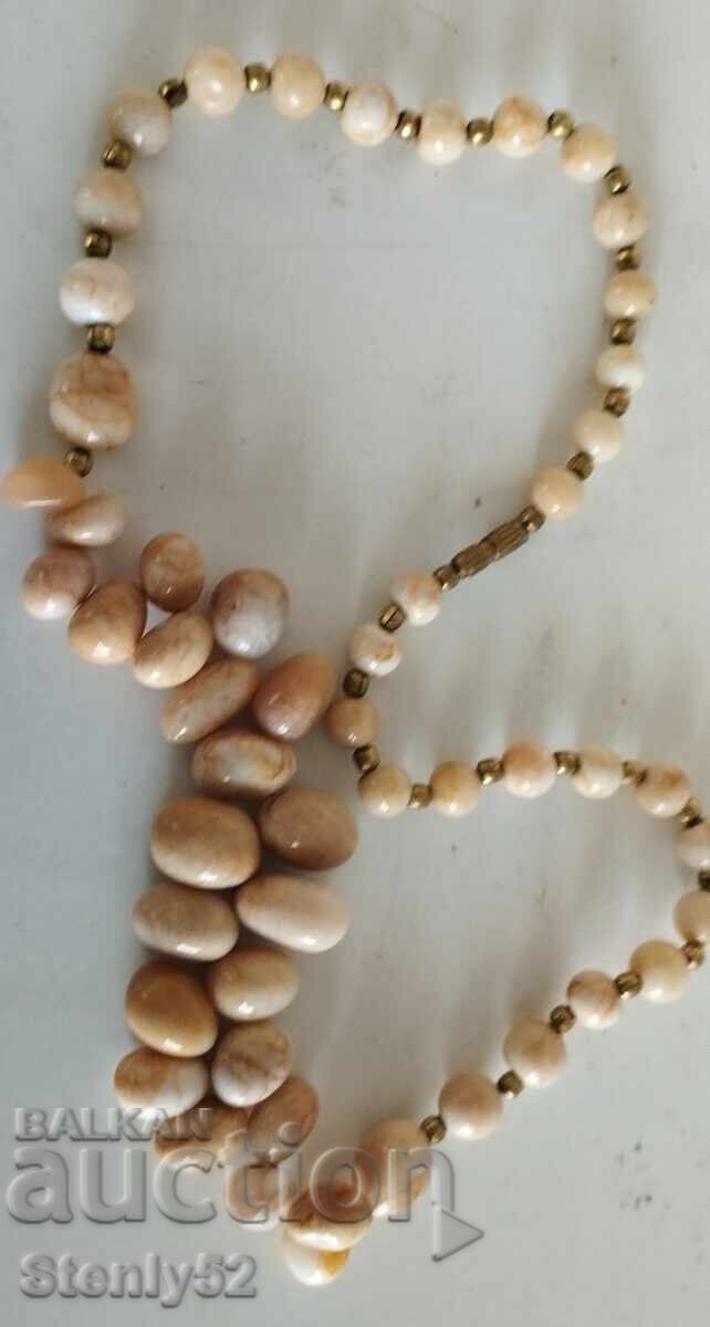 Гердан естествен камък "Лунен камък"с тегло 58.70 гр с цена 58.00 лв. | € 29.65 Гердан естествен камък "Лунен камък"с тегло 58.70 гр с цена 58.00 лв. | € 29.65