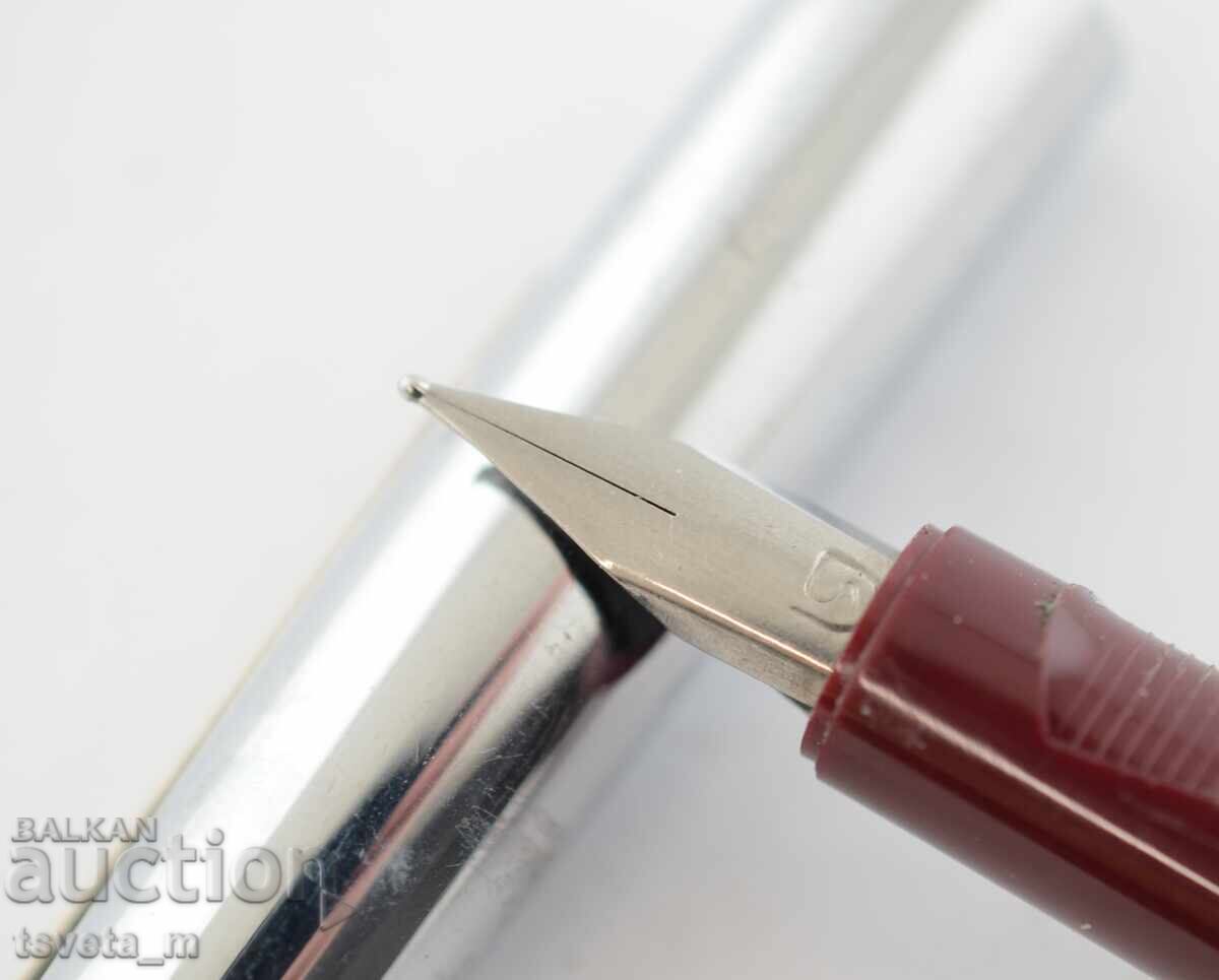 Старинна писалка с цена 5.00 лв. | € 2.56 Старинна писалка с цена 5.00 лв. | € 2.56