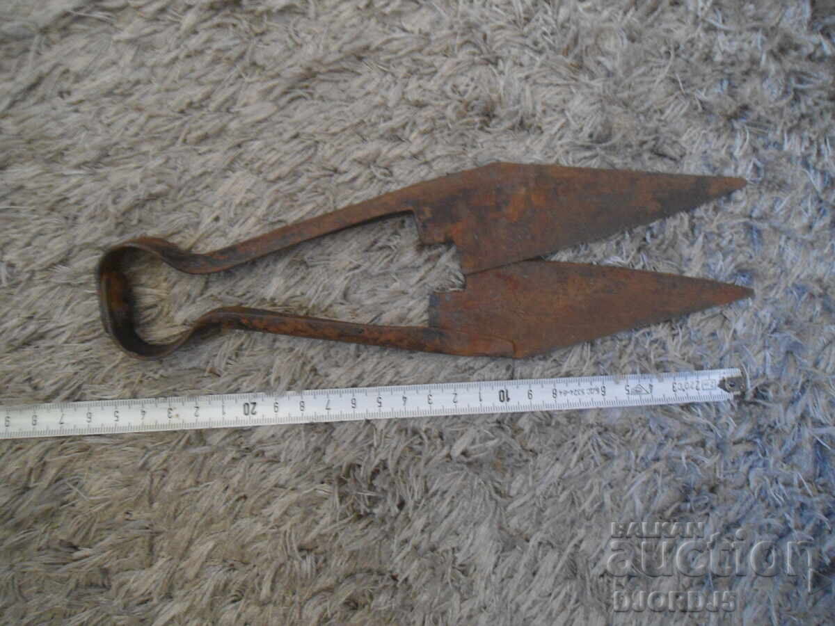 Old forged scissors - 5