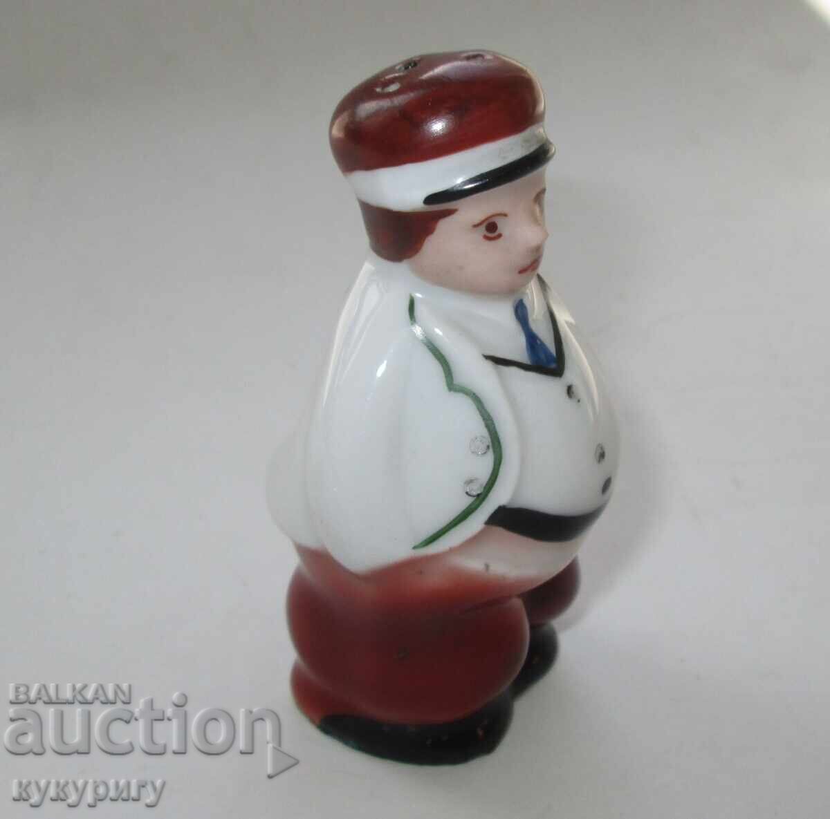 Стара порцеланова солница статуетка фигура на шишко с цена 35.00 лв. | € 17.90