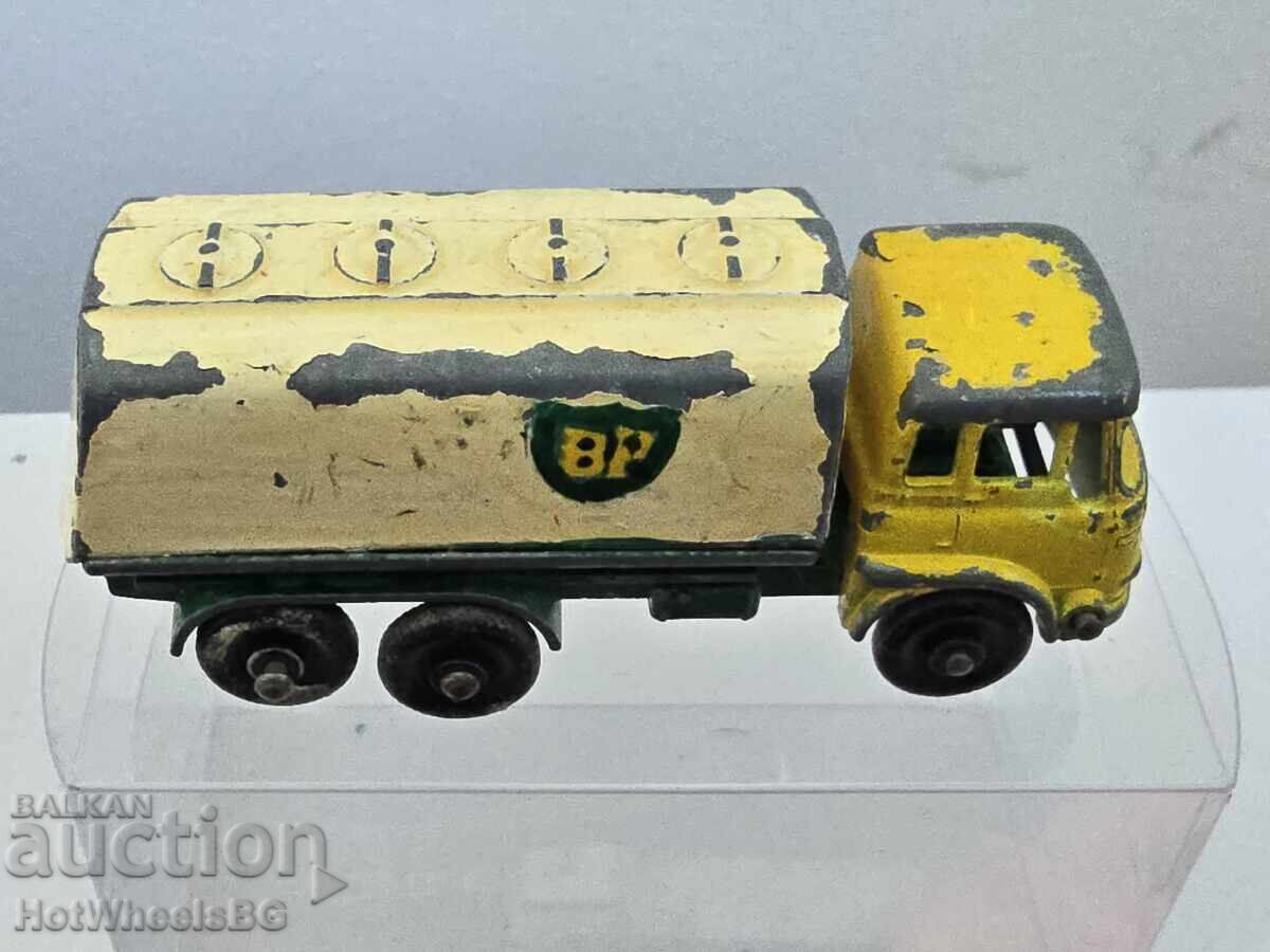 Matchbox LESNEY No25C Cisternă de benzină Bedford 1964 - 5