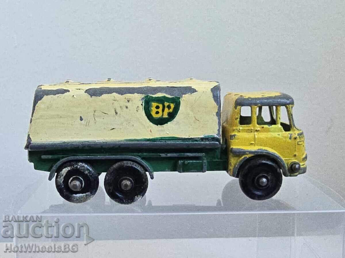 Matchbox LESNEY No25C Cisternă de benzină Bedford 1964