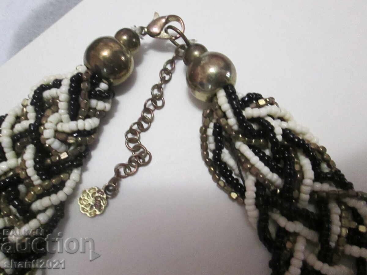 Δημοπρασία Όμορφο vintage γυναικείο κολιέ, γυάλινες χάντρες