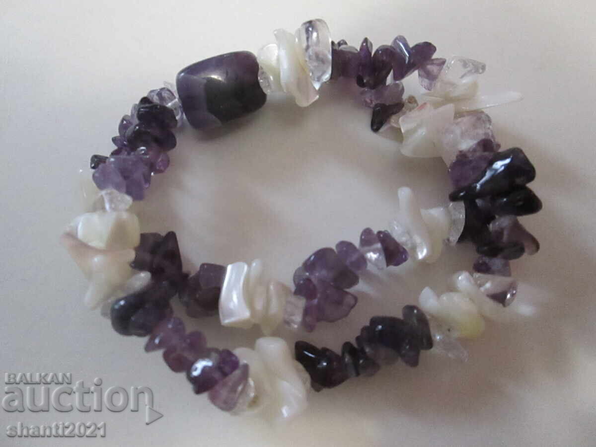 Όμορφη γυναικεία βραχιόλι - αμέθυστος, μαργαριτάρι και χαλαζίας