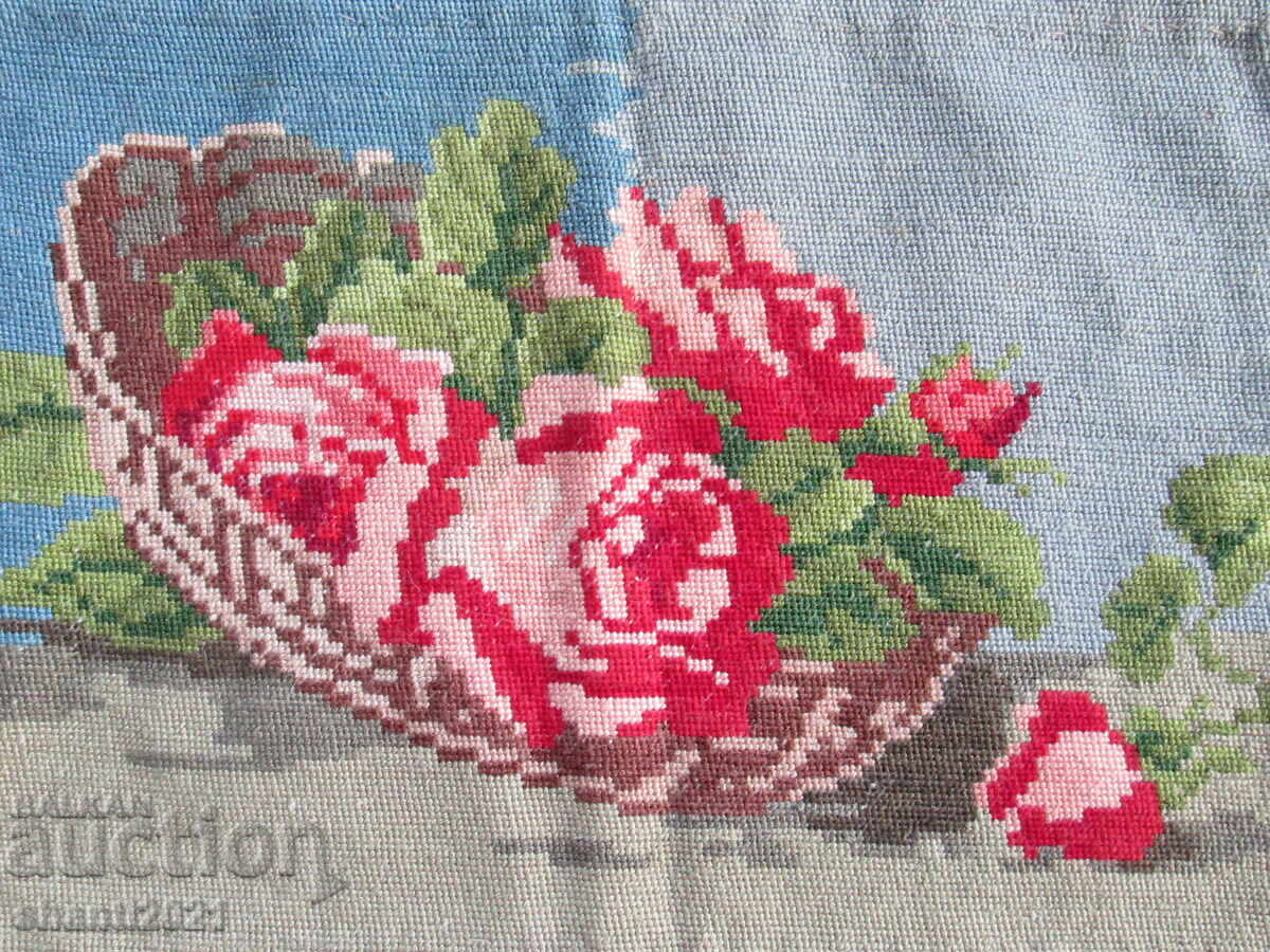 Χειροποίητο κέντημα γομπλέν τριαντάφυλλα 27x18εκ με τιμή 45.00 BGN | € 23.01