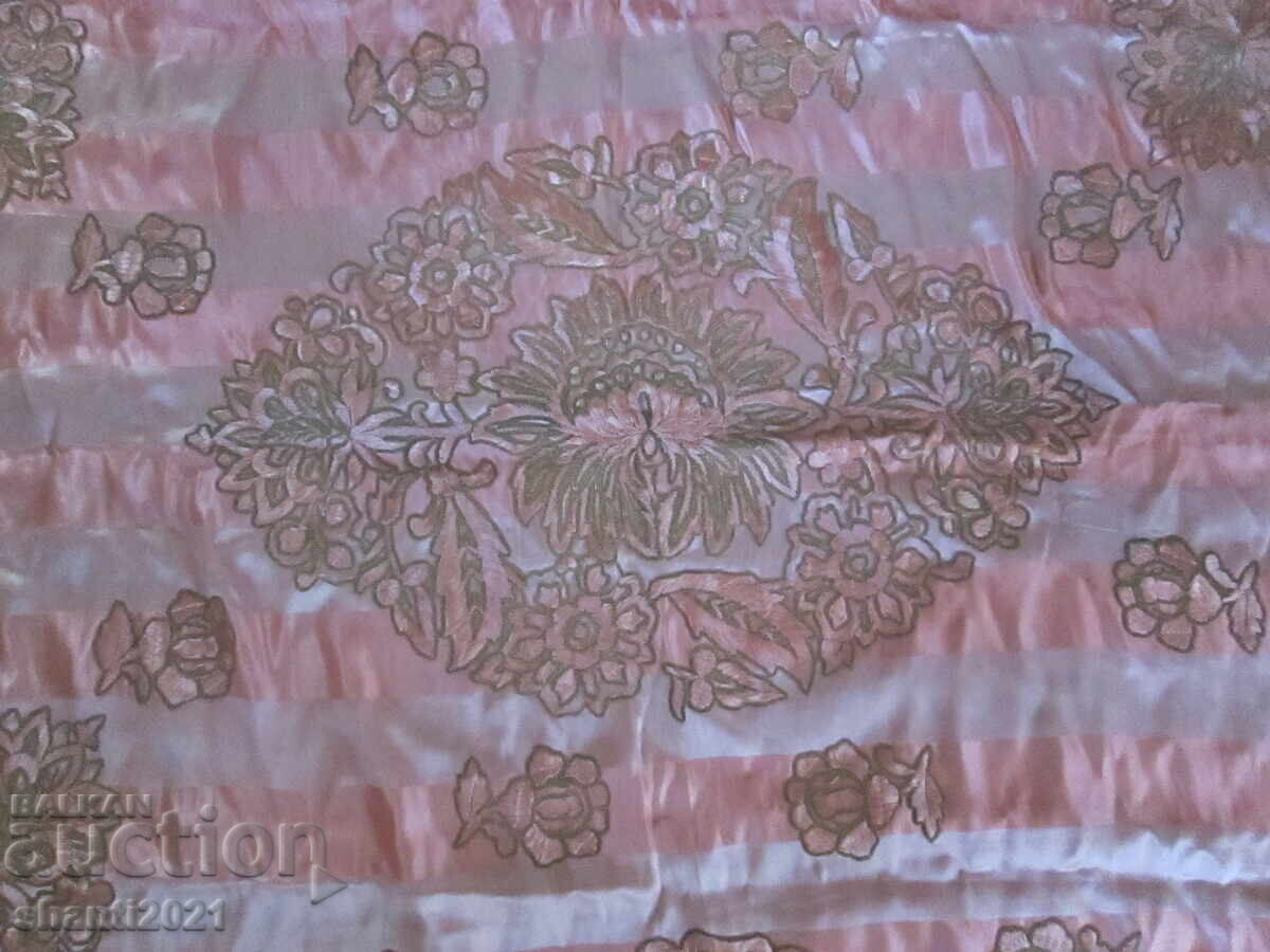 Auction  Silk cover, goldwork embroidery and silk threads