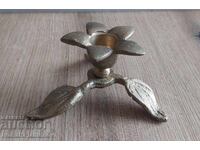 Sfeșnic bronz pentru cunoscători