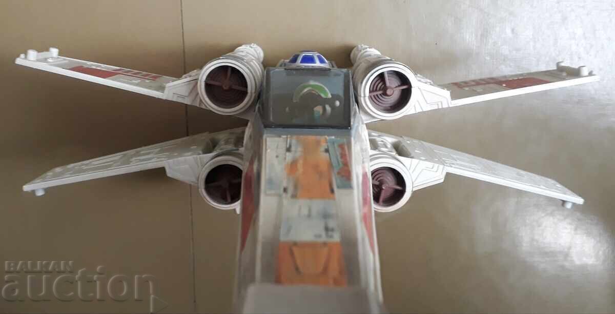 Star Wars Războiul Stelelor - nava lui Luke Skywalker - 5 Star Wars Războiul Stelelor - nava lui Luke Skywalker - 5