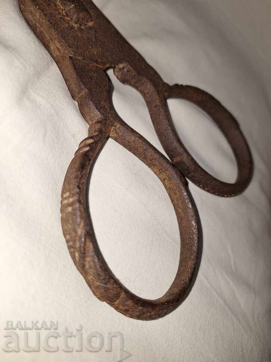 Foarfece mari, vechi, de abagiu, forjate manual - 6