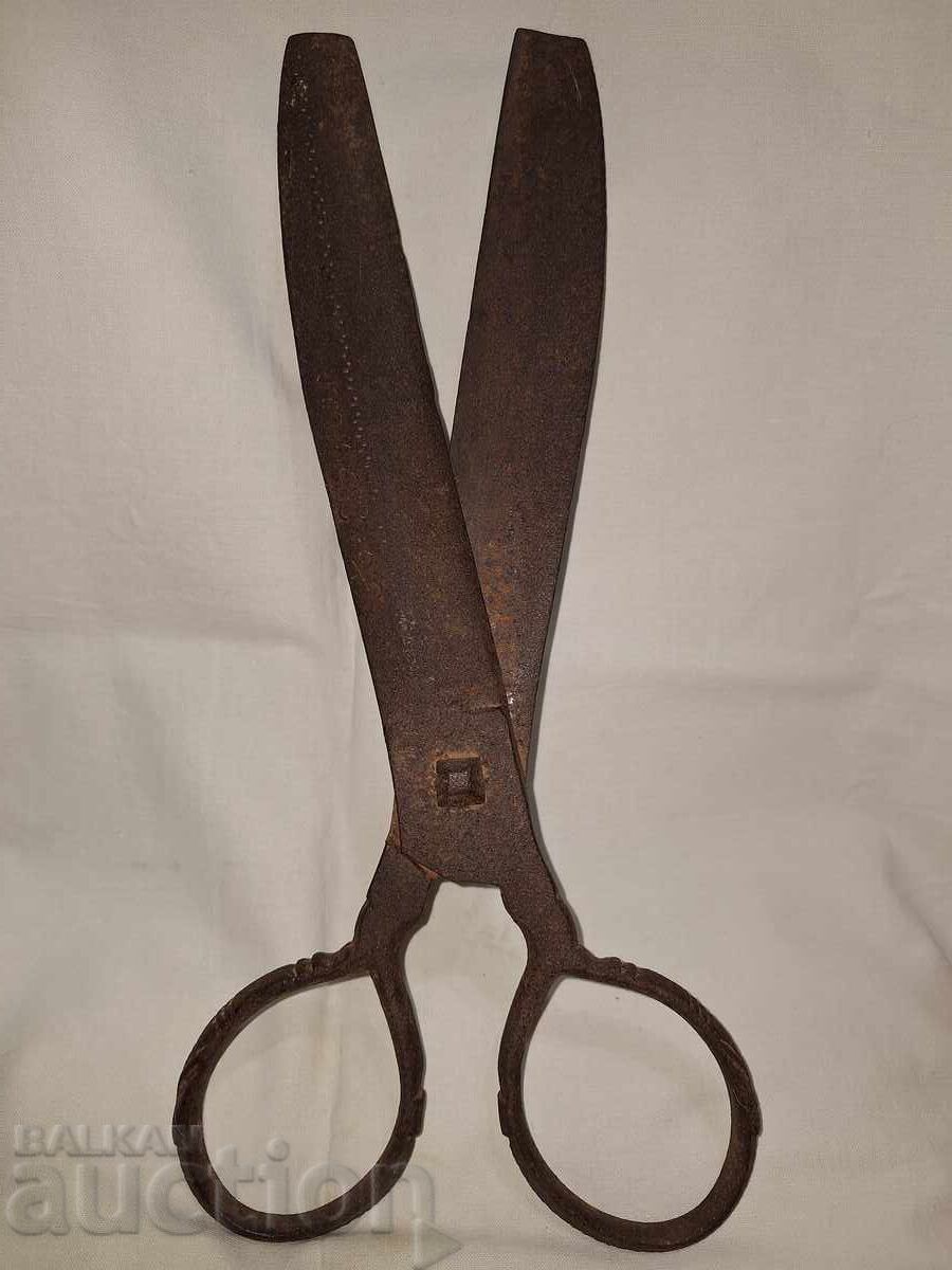 Старинна голяма ръчно кована абаджийска ножица Старинна голяма ръчно кована абаджийска ножица