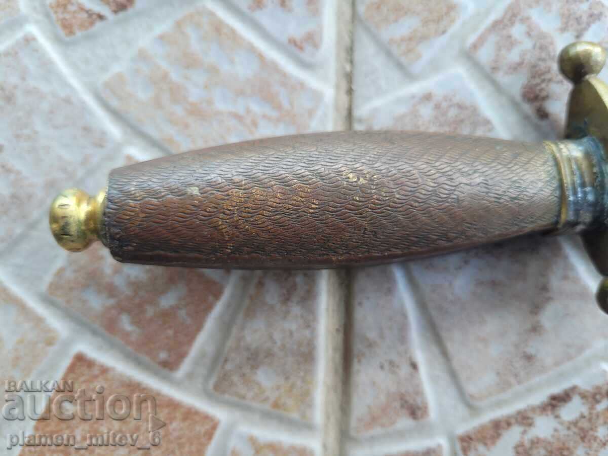 Delivery of Cortik, dagger, dagger, knife