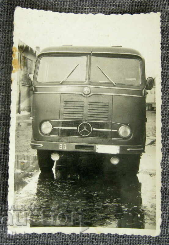 Fotografie veche Mercedes camion arhivă Ministerul Transporturilor Fotografie veche Mercedes camion arhivă Ministerul Transporturilor