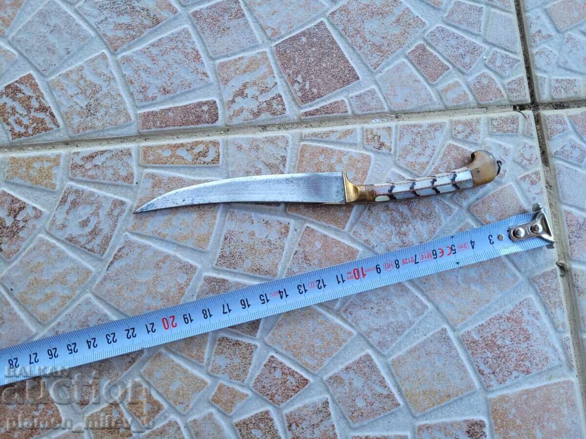 Нож, кама, кинжал с цена 180.00 лв. | € 92.03 Нож, кама, кинжал с цена 180.00 лв. | € 92.03