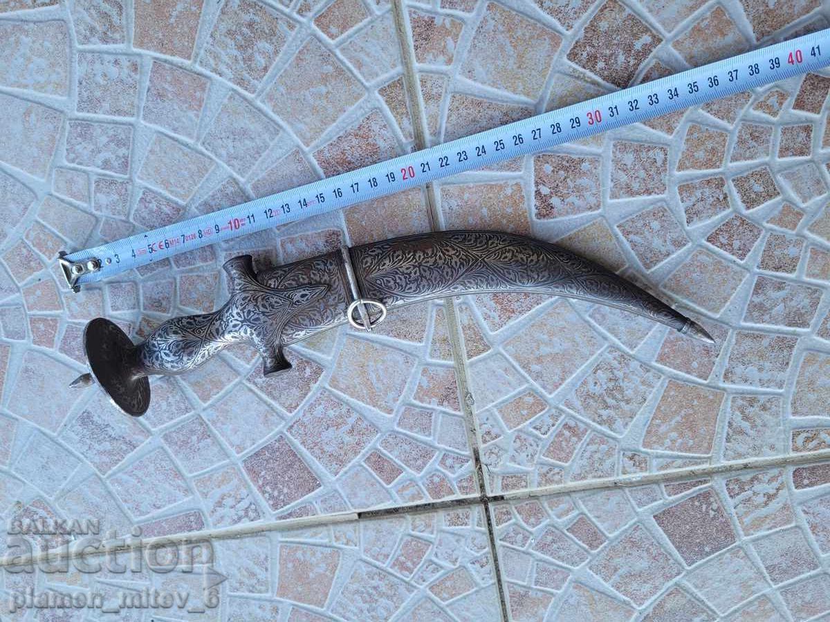 Нож, кама, кинжал