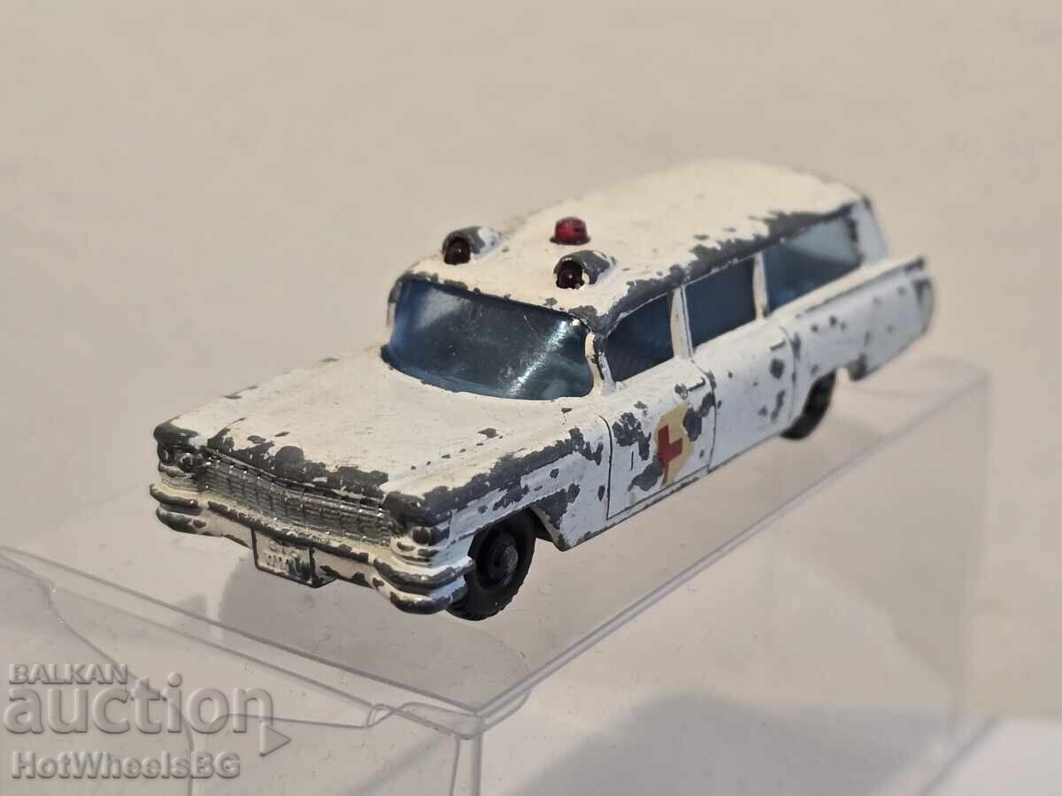 Δημοπρασία Matchbox Lesney No.54B Ασθενοφόρο Cadillac 1965