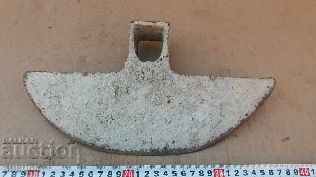 МАСИВНА МОТИКА с цена 3.99 лв. | € 2.04