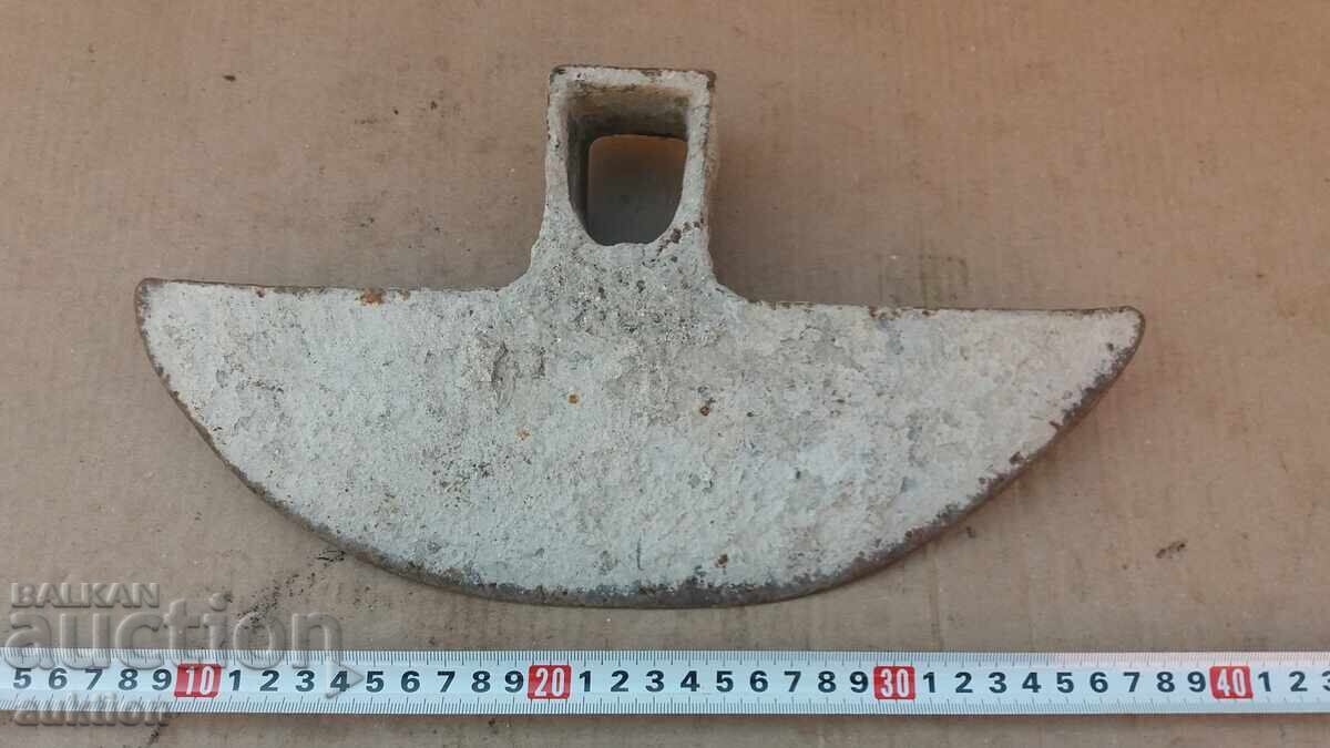 МАСИВНА МОТИКА