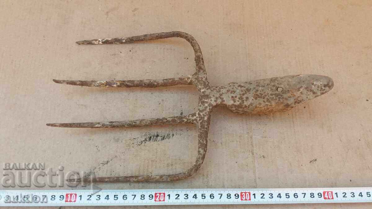 SMALL SOLID VILLA - AGRICULTURAL LAND with price 3.99 BGN | € 2.04 SMALL SOLID VILLA - AGRICULTURAL LAND with price 3.99 BGN | € 2.04