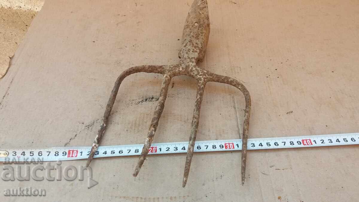 SMALL SOLID VILLA - AGRICULTURAL LAND - 5 SMALL SOLID VILLA - AGRICULTURAL LAND - 5